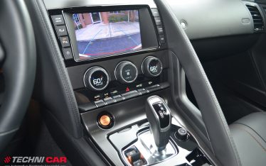 Jaguar F-Type rearview camera